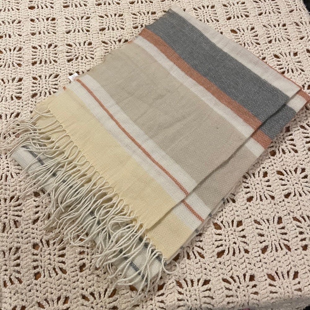 F&F Patterned Scarf - Picture 3 of 4